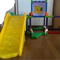 プーさん滑り台付きジャングルジム