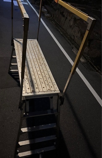 中古品SG ペガ Lアルミ 合金 製 可搬式 作業台 足場台