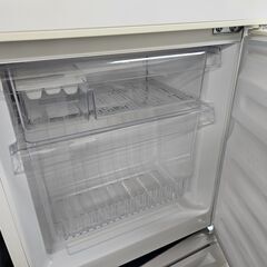 リサイクルショップどりーむ天保山店　No3309　2ドア冷蔵庫　ユーイング　2013年製　容量110L　1人暮らしに最適なサイズです♪　の画像