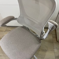 ニトリ オフィスチェ(OC704ラテックス) フットレスト付き 中古の画像