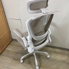ニトリ オフィスチェ(OC704ラテックス) フットレスト付き 中古の画像