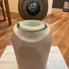 　combi オムツゴミ箱　おむつ処理ばこの画像
