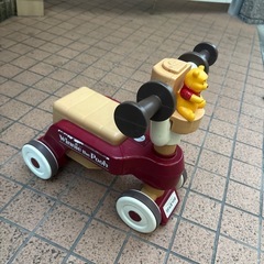 子ども用プーさん乗り物の画像