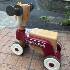 子ども用プーさん乗り物の画像