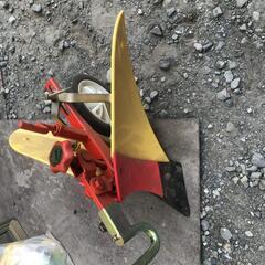 【松本市引き取り限定】ニューイエロー培土器（畝たて機）①の画像