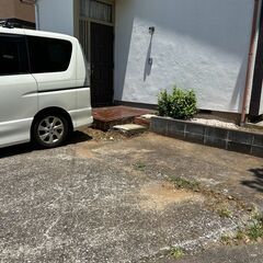 【塗装作業】【単発作業】湯舟と洗面所の一部をバスピュアコートで塗装（退去後、剥がれた塗装を塗り直し）の画像