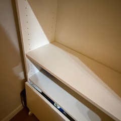 IKEA ホワイト木製ラック棚の画像
