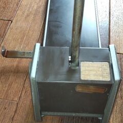 大型 穴あけパンチ レトロの画像