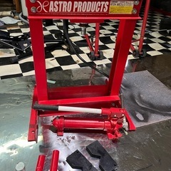 油圧プレスジャッキ　圧入　工具