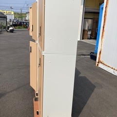 【OF-47】定価約6万　Plus プラス フラットラインストレージシリーズ 上下セット書庫 キャビネット ホワイトスチール×メープル スリムサイズ 鍵付き　ナチュラル木目調　検)事務机　オフィス チェア　会議 椅子　ロッカー　ミーティングテーブル　応接ソファ 店舗 事務所 什器　書庫 本棚 ラック デスク スチール 美品多数 格安 【中古オフィス家具】の画像