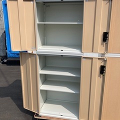 【OF-47】定価約6万　Plus プラス フラットラインストレージシリーズ 上下セット書庫 キャビネット ホワイトスチール×メープル スリムサイズ 鍵付き　ナチュラル木目調　検)事務机　オフィス チェア　会議 椅子　ロッカー　ミーティングテーブル　応接ソファ 店舗 事務所 什器　書庫 本棚 ラック デスク スチール 美品多数 格安 【中古オフィス家具】の画像