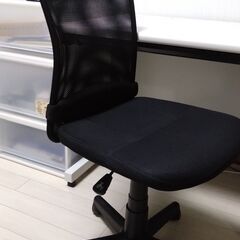【激安】コクヨオフィスデスク+チェアセットの画像