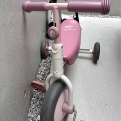 ディズニー　ミニーちゃん　三輪車の画像