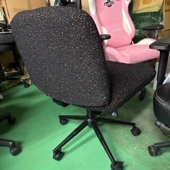 未使用品　組み立て済　 あぐらチェア デスクチェア シャワードット Dowinx 水玉模様 シェニール織 ロッキングチェア 座面が広い椅子 ロック付きキャスター おしゃれ 360°回転 胡座椅子 オフィスチェア パソコンチェア 10cm高さ調節可能 疲れないの画像