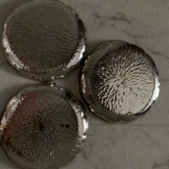 シルバーのお皿３枚の画像