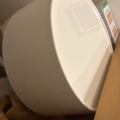 IDEE 「MILK DROP TABLE（ミルクドロップテーブル）」の画像
