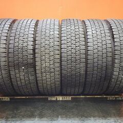 TOYO DELVEX M935 205/70R17.5 115...