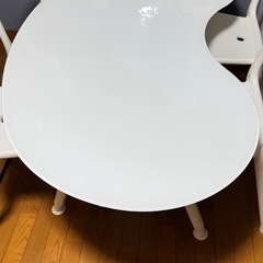 IKEA ダイニングテーブルのみの画像