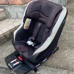 【ご商談中】アップリカ　チャイルドシートネイビー