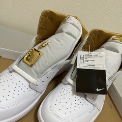 【新品】NIKEウィメンズ　エア ジョーダン 1 レトロ ハイ ...