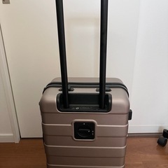 決まりました🙏再掲載します。破損あり　バーを自由に調節できる　ハードキャリーケース（３６Ｌ）　無印良品の画像