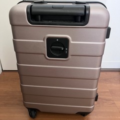 決まりました🙏再掲載します。破損あり　バーを自由に調節できる　ハードキャリーケース（３６Ｌ）　無印良品の画像
