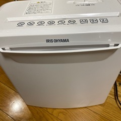 【アイリスオーヤマ】小型シュレッダー