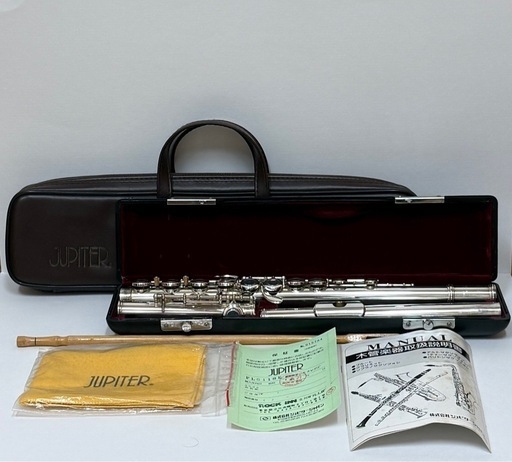【即納！最大半額！】 美品】JUPITERフルート JAPAN (HIKO ジュピター JFL-511SE 管楽器・吹奏楽器