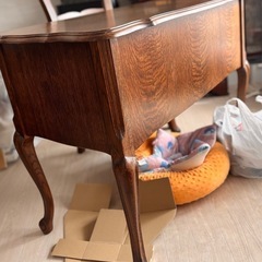 【受取予定有り】テーブル&チェア【値下げ交渉可】の画像