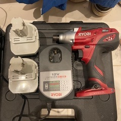 RYOBI 充電式インパクトドライバー
