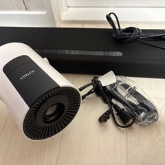 新品同様プロジェクターとYAMAHAスピーカーのセットの画像