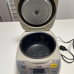 炊飯器の画像