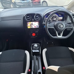 平成29年　日産ノートeパワー　67,620km 車検7年／9月の画像
