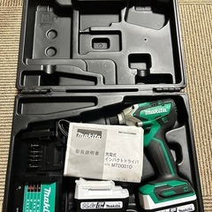 マキタ　充電式インパクトドライバー
