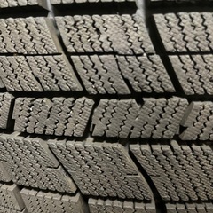 スタッドレスタイヤホイール．205/60/R16の画像