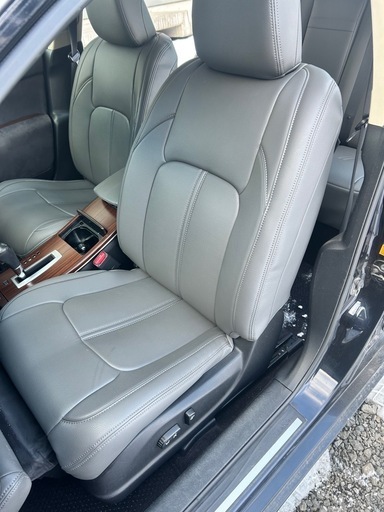 J32ティアナ　クラッツィオシートカバー