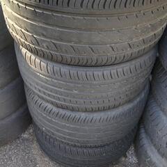 275.35.20インチアルミタイヤセットアルファードに付いてました。の画像