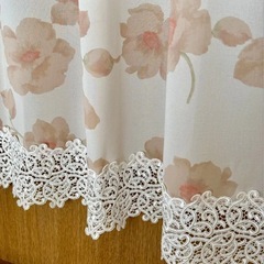 美品！(購入価格5500円)✴シフォンカフェカーテンの画像