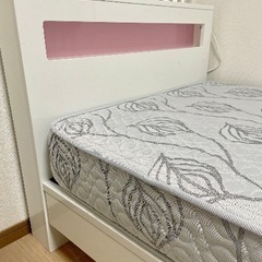 シングルベッド  白シンプル可愛い