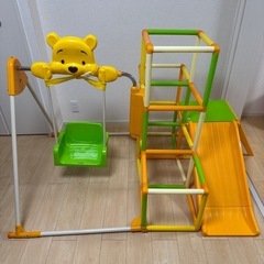 プーさんのジャングルジムとブランコセット