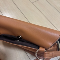 ショルダーバッグ　茶色の画像