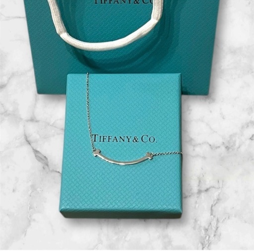 ティファニー　Tスマイル　ネックレス　シルバー