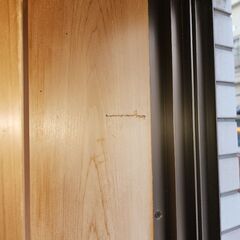フローリングの傷　サッシ枠の傷　家具の傷