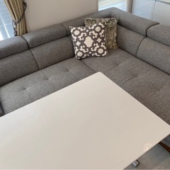 カウチソファー　グレーの画像