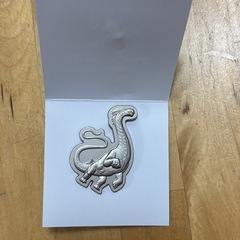 【交換希望】ジュラシックワールド　ムビチケ　非売品　ピンバッチ
