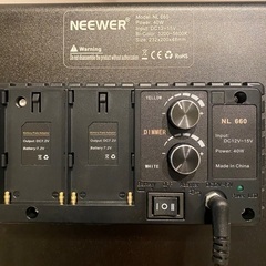 ニーワーLEDビデオライト 二色LED NL600 撮影用照明スタンド 電源コードの画像