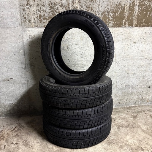 A-37 タイヤ 中古 バリ山　BRIDCESTONE BLIZZAK REVOGZ 165/70R14