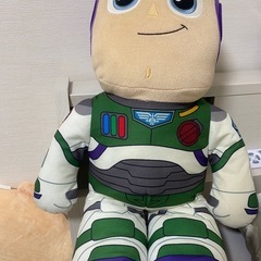 トイストーリー　バズ　ぬいぐるみ