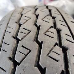 《値下げ‼️》145/80R12LT ブリヂストンK370 ホイール付き 4本セットの画像