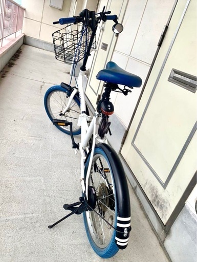 GRAPHIS 折りたたみ自転車 ホワイトブルー 防犯登録が有るFreeDeli 20” GRAPHIS 折りたたみ自転車 ホワイトブルー 防犯登録が有る